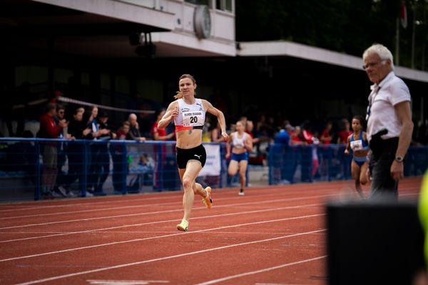 Karolina  Pahlitzsch (LG Nord Berlin) ueber 400m am 14.05.2022 beim Nationalen Leichtathletik-Meeting im Erika-Fisch-Stadion in Hannover